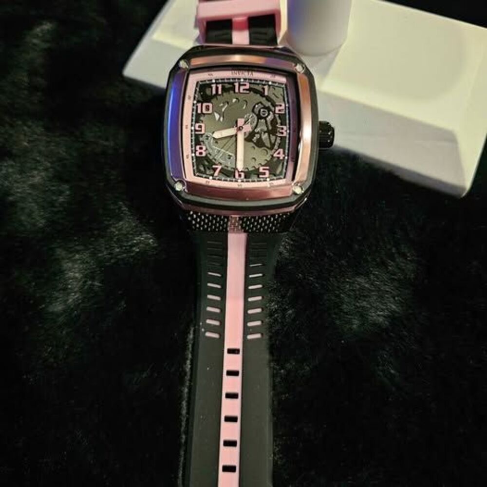 Invicta 45.5MM Racing watch. New - Picture 4 of 5